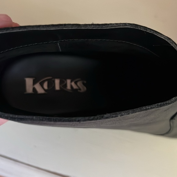 Korks Leather Boots - Picture 5 of 9